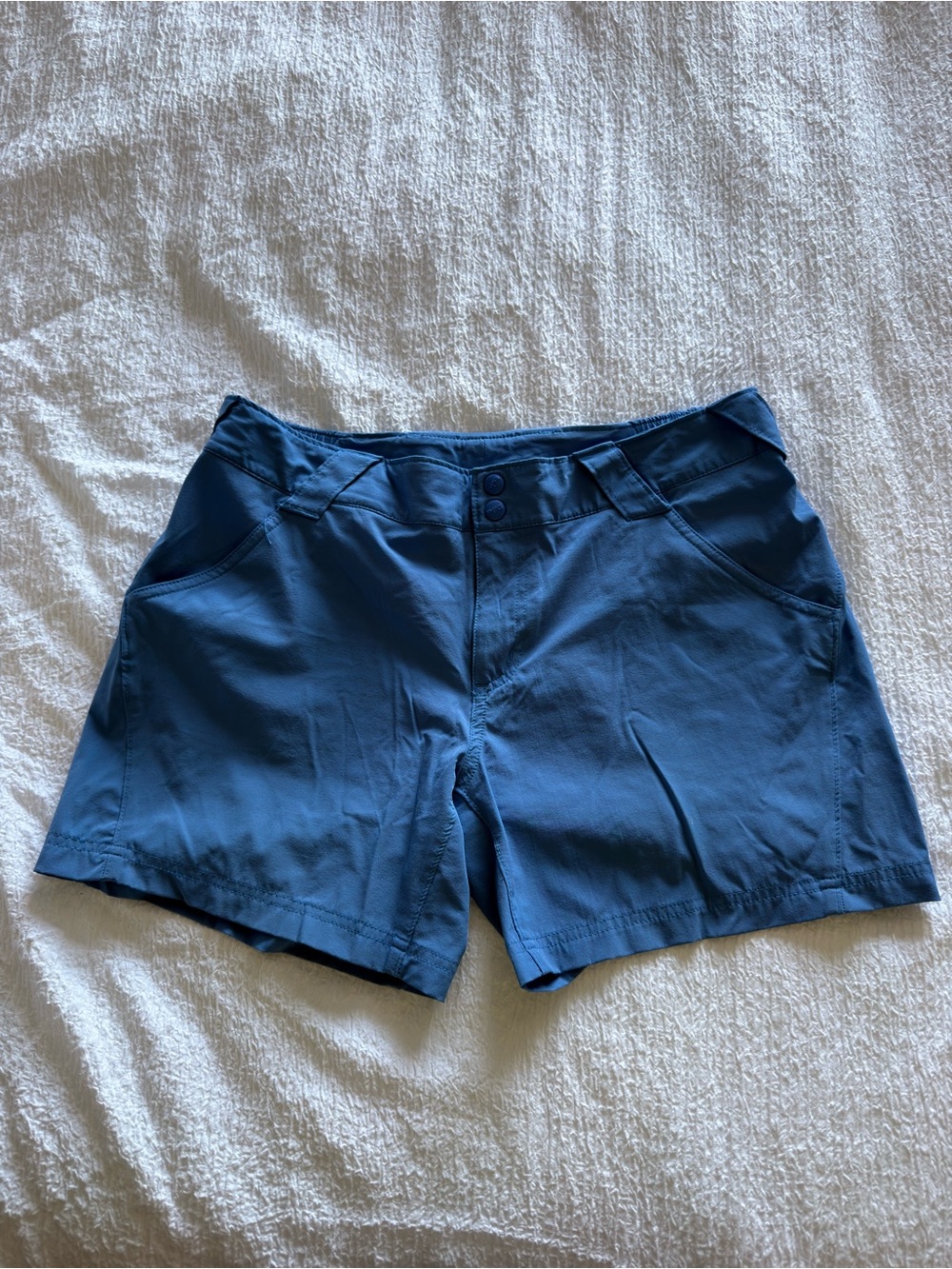 Columbia Women's  Blue Stretch Outdoor Shorts